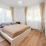 Blue Side Family Apartment 50M Beach شقة غدانسك