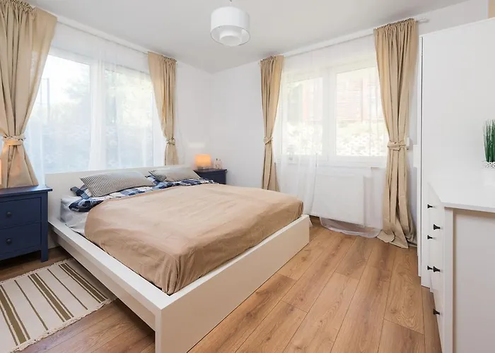 Blue Side Family Apartment 50M Beach شقة غدانسك